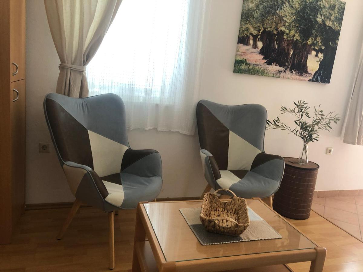 Apartmani Perić Stari Grad  Bagian luar foto
