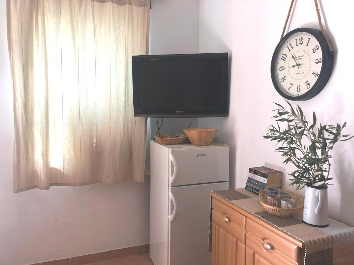 Apartmani Perić Stari Grad  Bagian luar foto